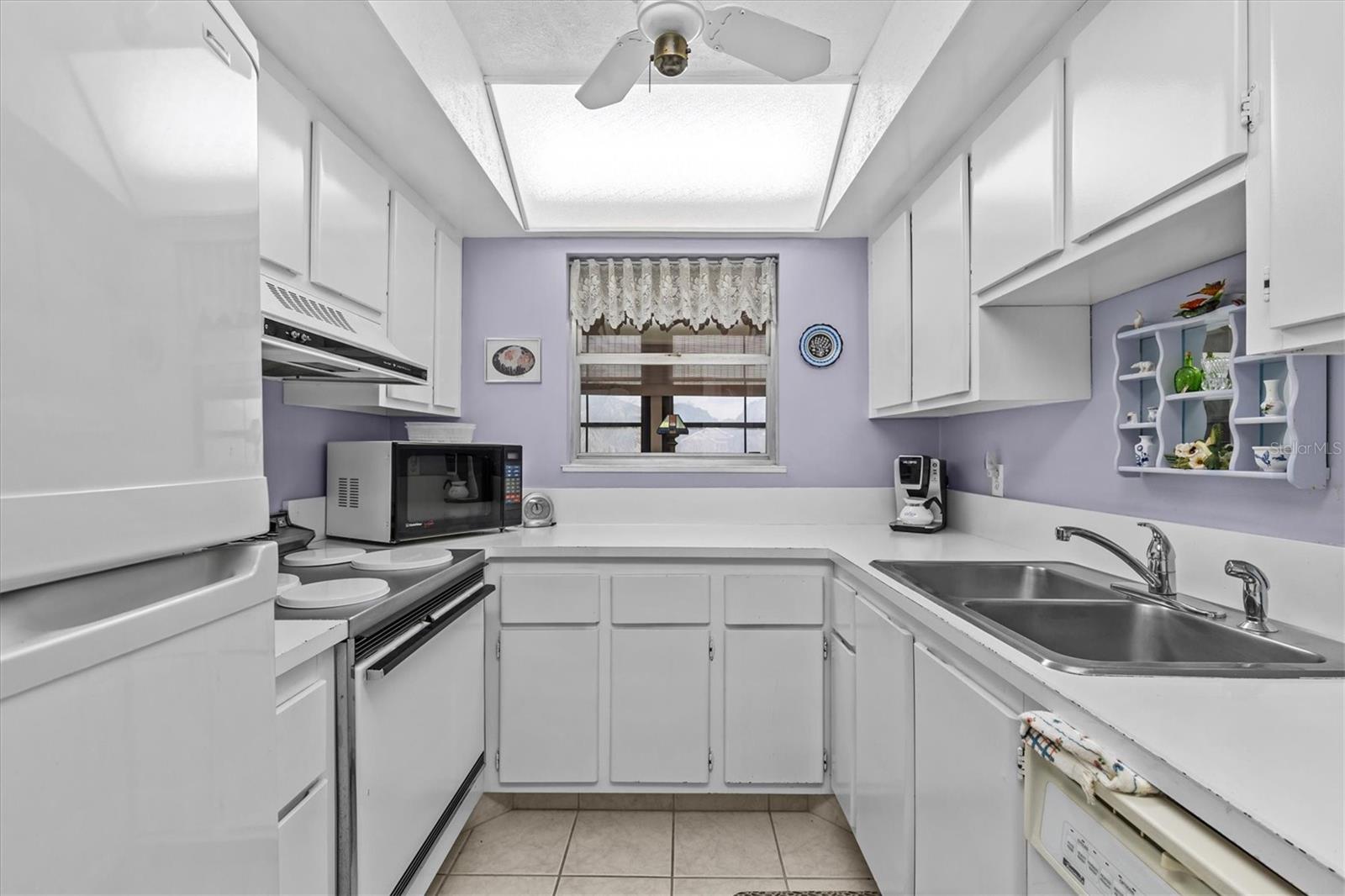 Image 17 of 61 For 630 Windrush Bay Drive 630