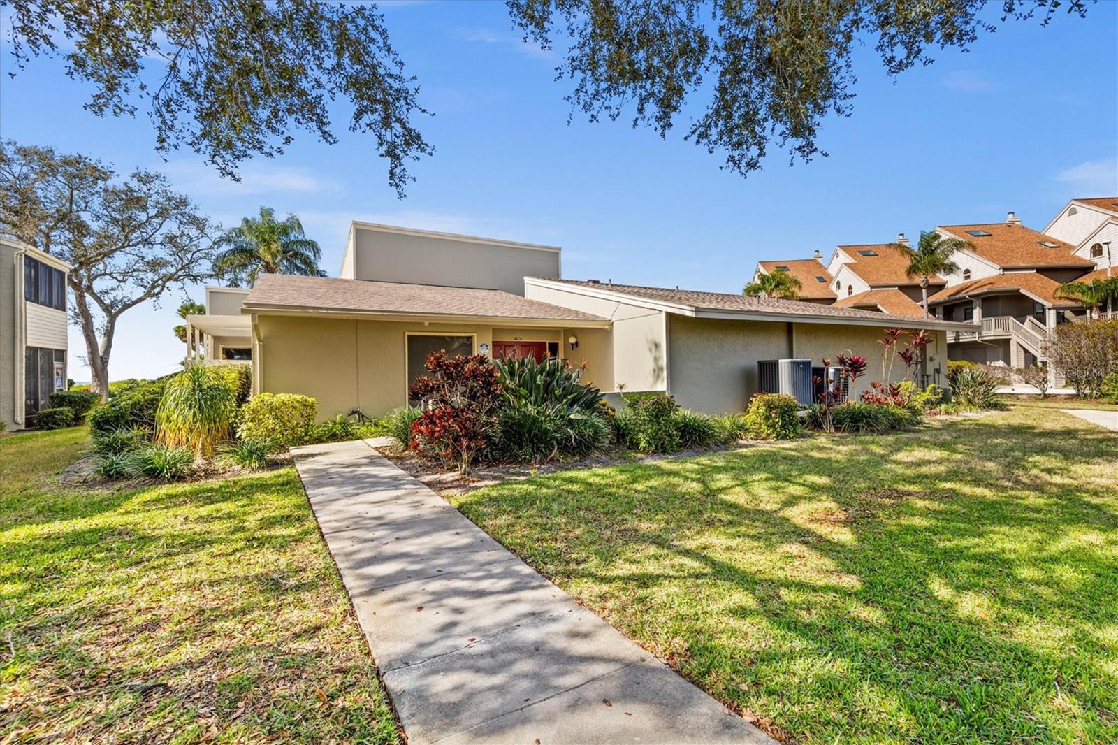 Image 35 of 61 For 630 Windrush Bay Drive 630