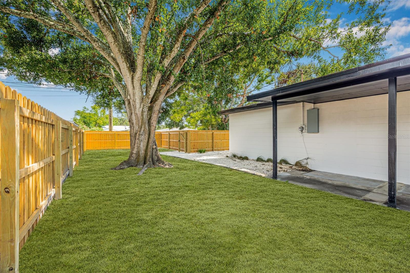 Image 25 of 27 For 5652 4th Avenue N
