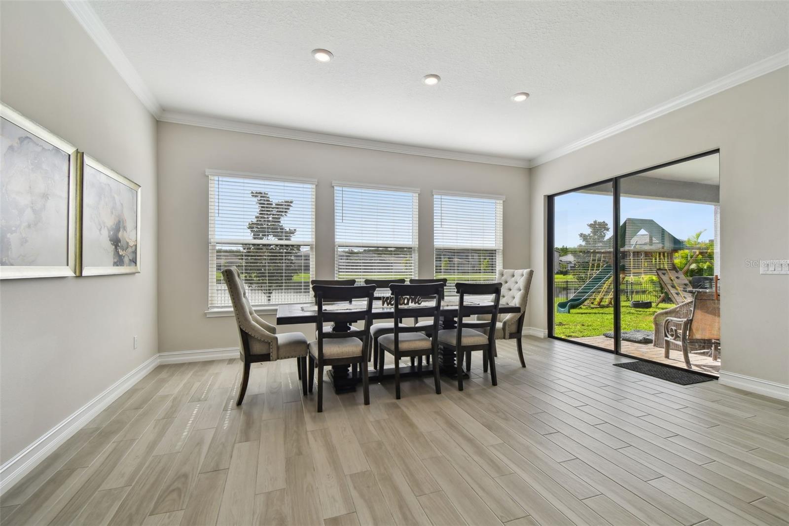 Listing photo id 12 for 6111 Marsh Trail Drive