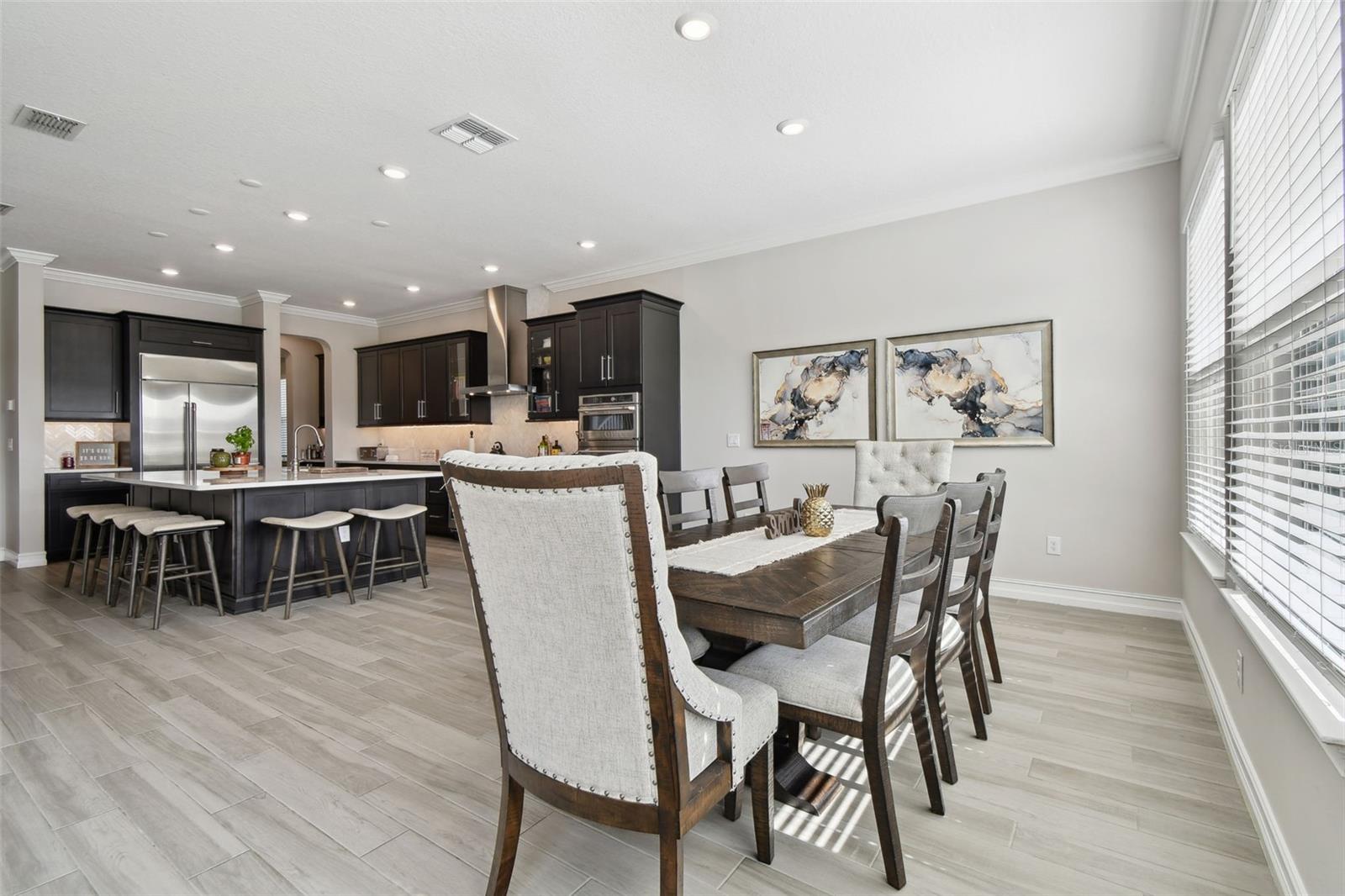 Listing photo id 13 for 6111 Marsh Trail Drive