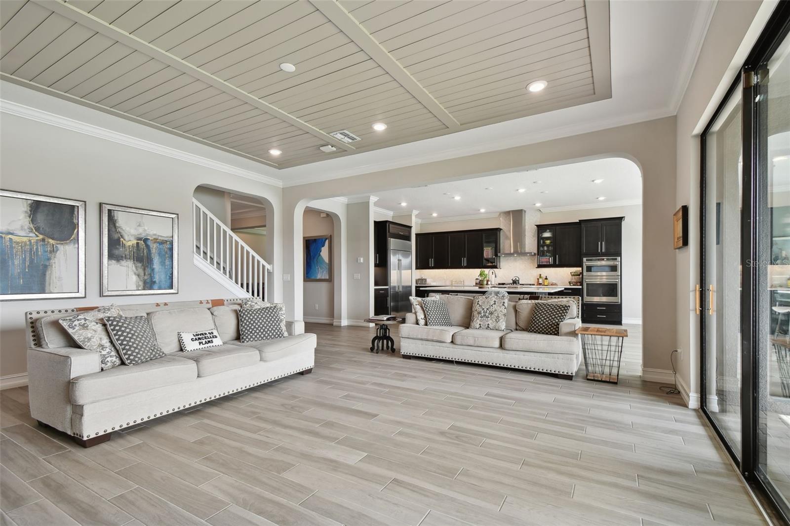 Listing photo id 16 for 6111 Marsh Trail Drive