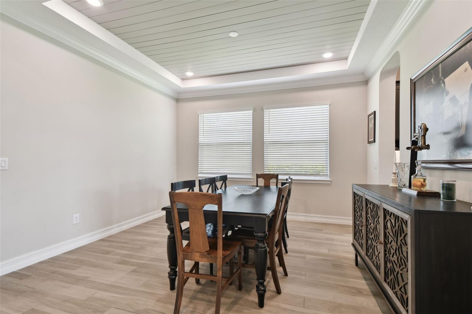 Listing photo id 20 for 6111 Marsh Trail Drive