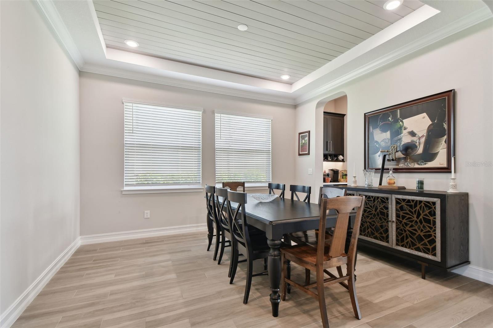 Listing photo id 21 for 6111 Marsh Trail Drive