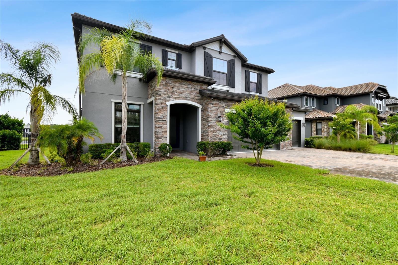 Listing photo id 1 for 6111 Marsh Trail Drive