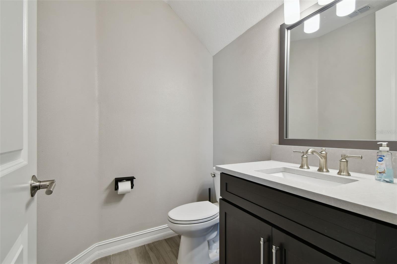 Listing photo id 31 for 6111 Marsh Trail Drive