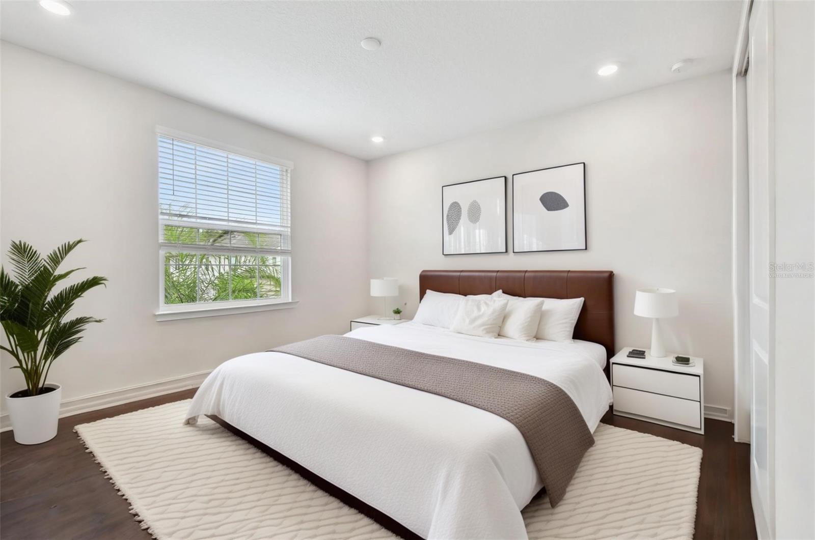 Listing photo id 48 for 6111 Marsh Trail Drive