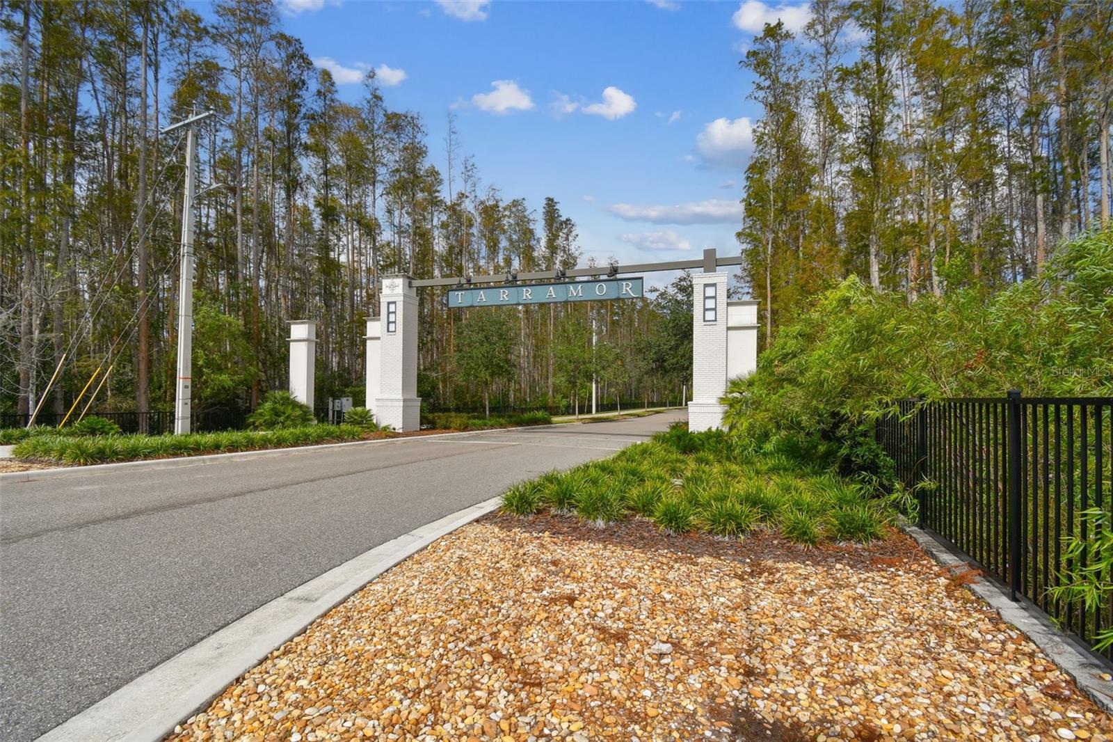 Listing photo id 84 for 6111 Marsh Trail Drive