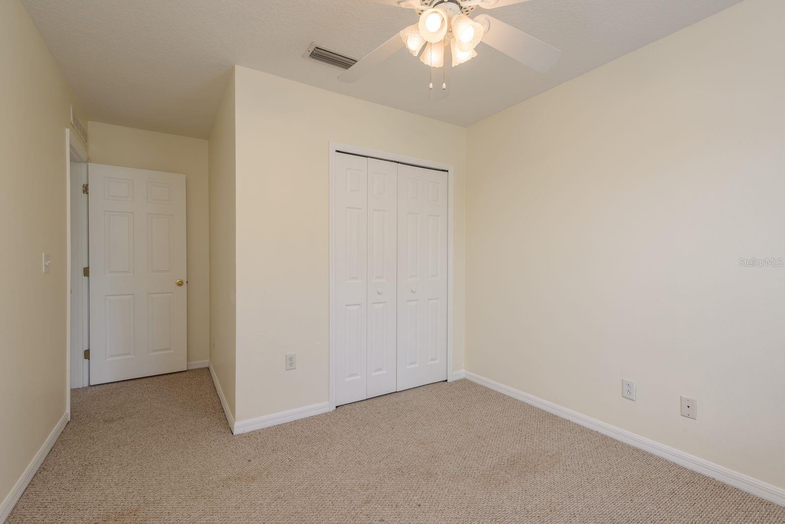 Image 26 of 49 For 75 Emerald Bay Drive