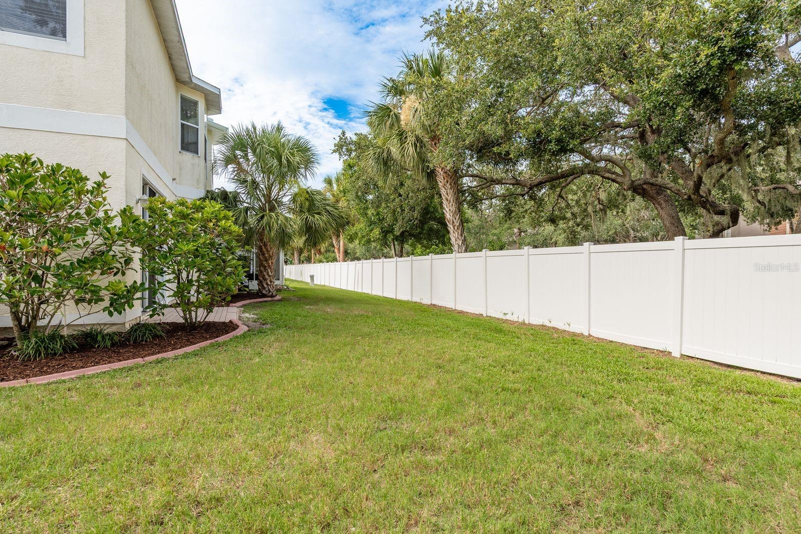 Image 31 of 49 For 75 Emerald Bay Drive
