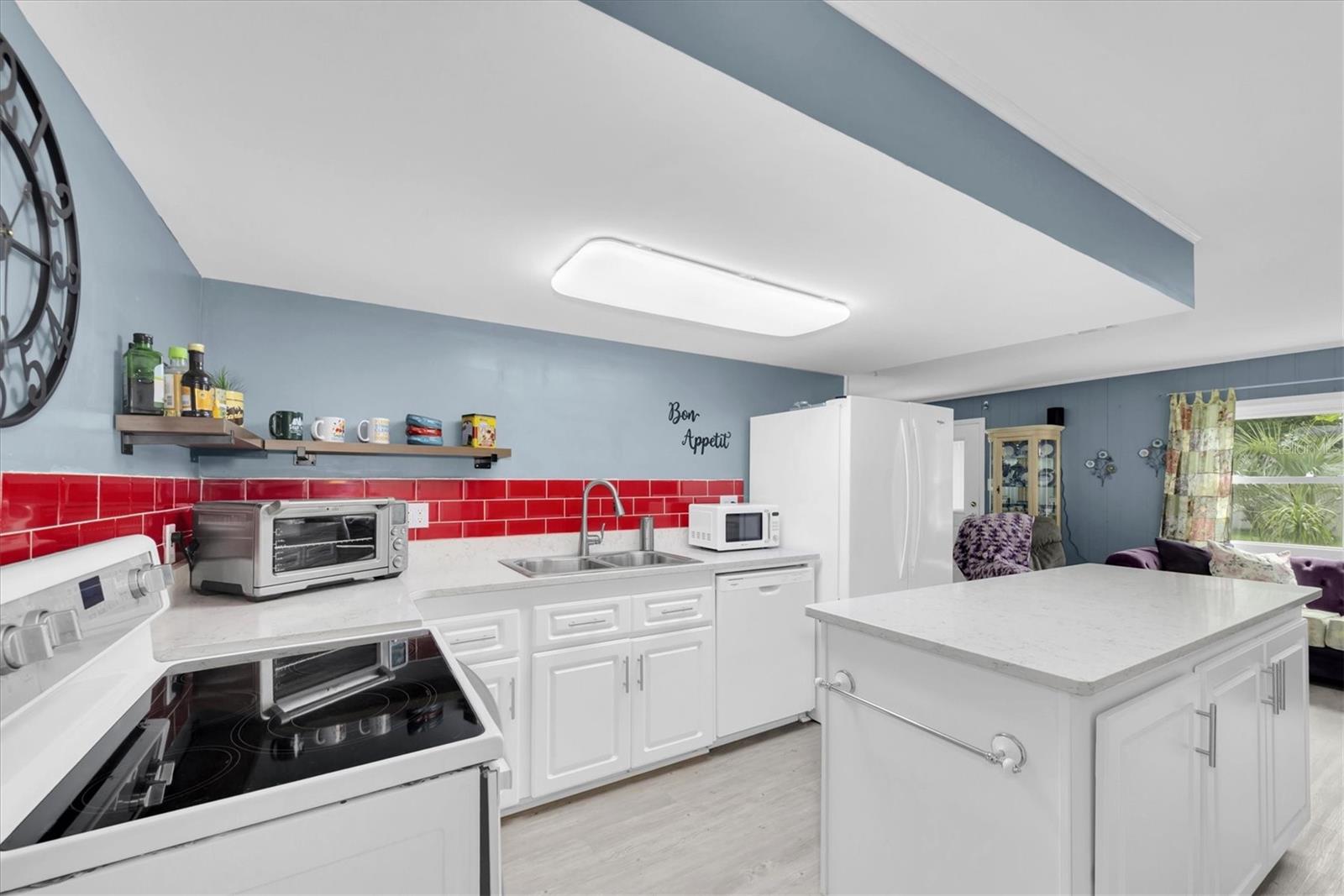 Image 15 of 37 For 155 6th Street Ne