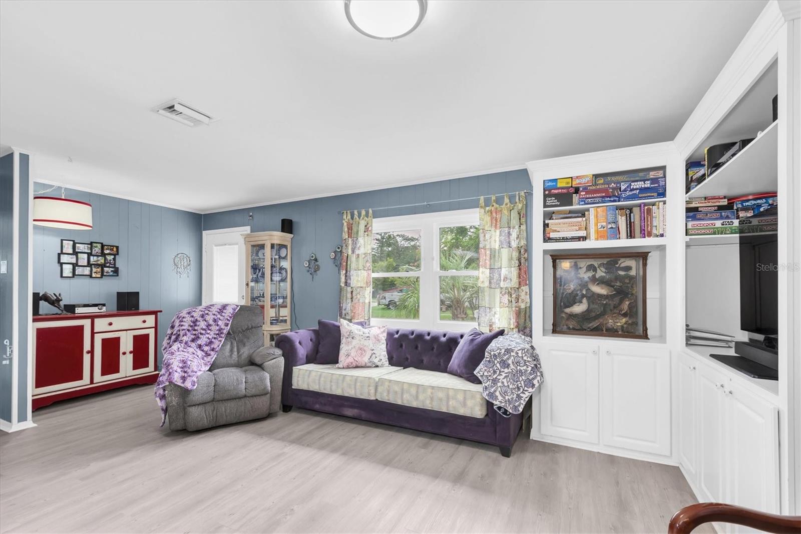 Image 18 of 37 For 155 6th Street Ne