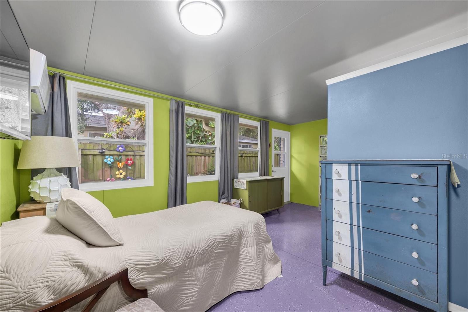 Image 27 of 37 For 155 6th Street Ne