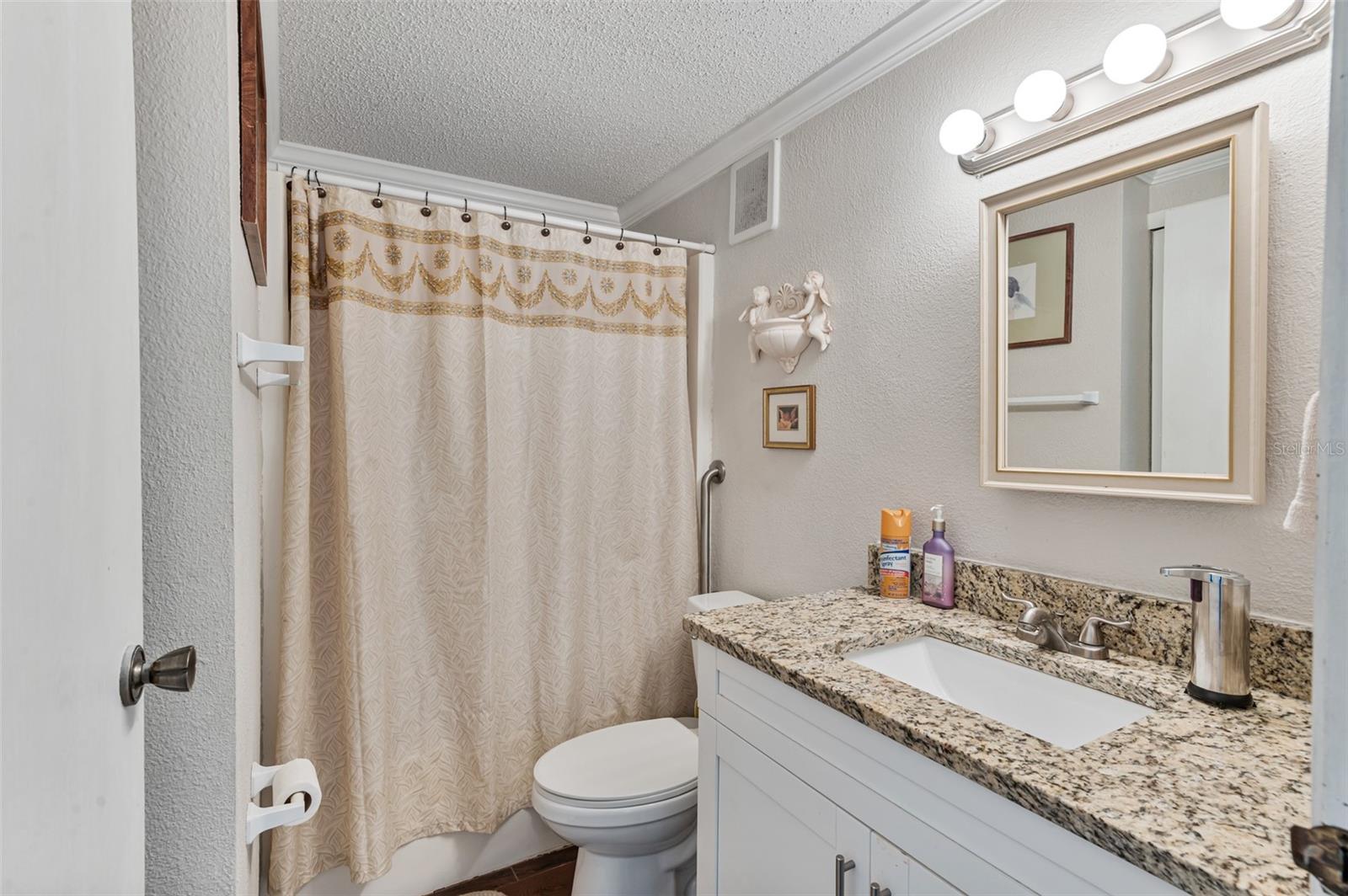 Image 11 of 32 For 37724 Alissa Drive