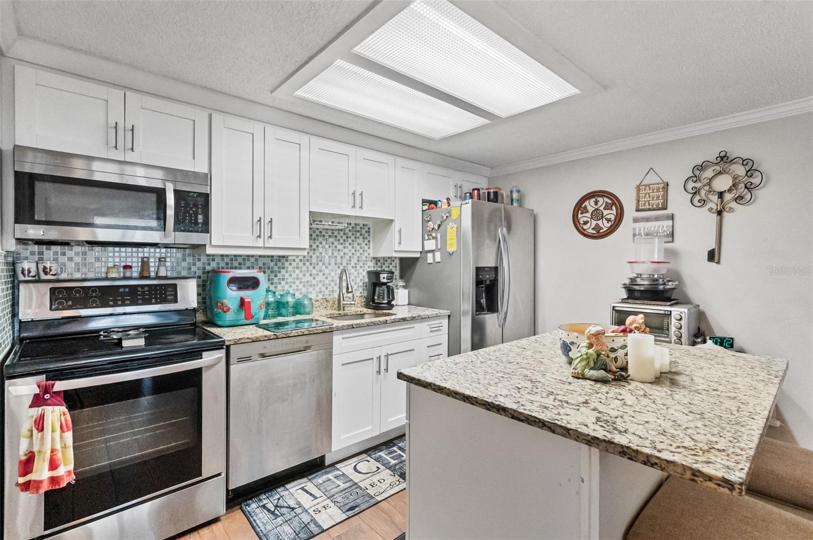 Image 4 of 32 For 37724 Alissa Drive