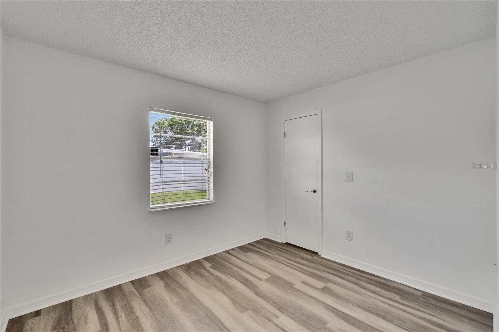 Image 17 of 25 For 6325 Quail Ridge Drive