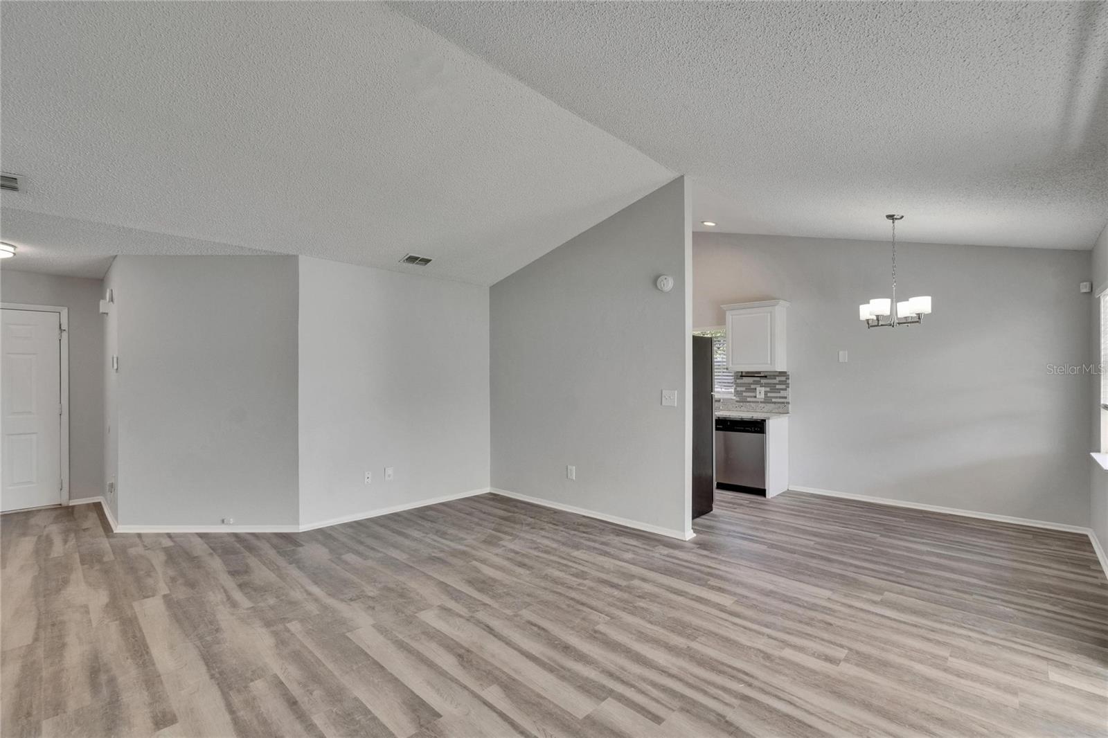 Image 6 of 25 For 6325 Quail Ridge Drive