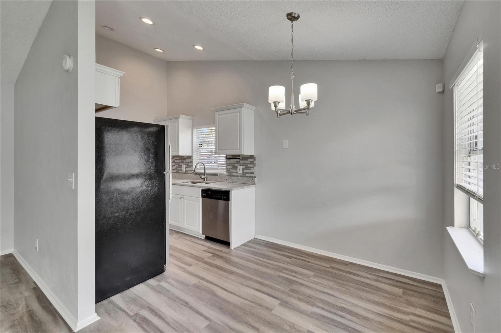 Image 7 of 25 For 6325 Quail Ridge Drive