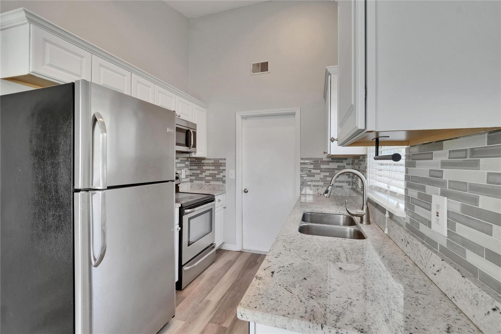 Image 8 of 25 For 6325 Quail Ridge Drive