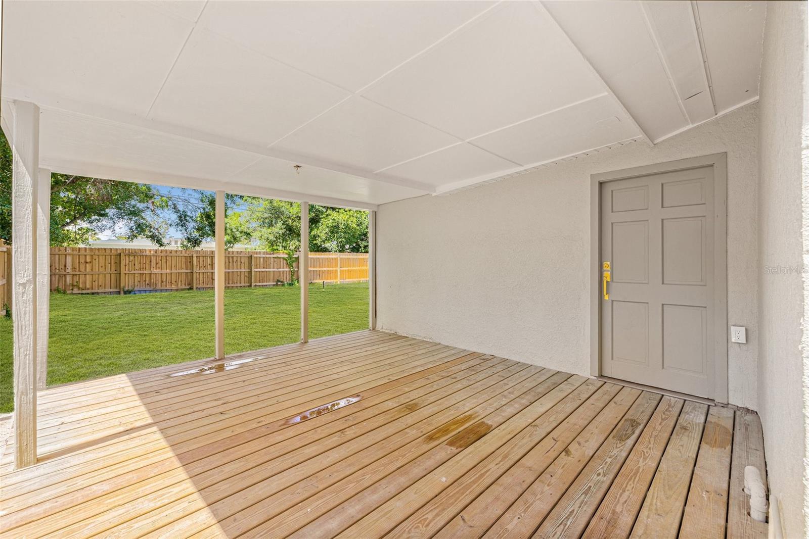 Image 29 of 32 For 5833 4th Avenue N