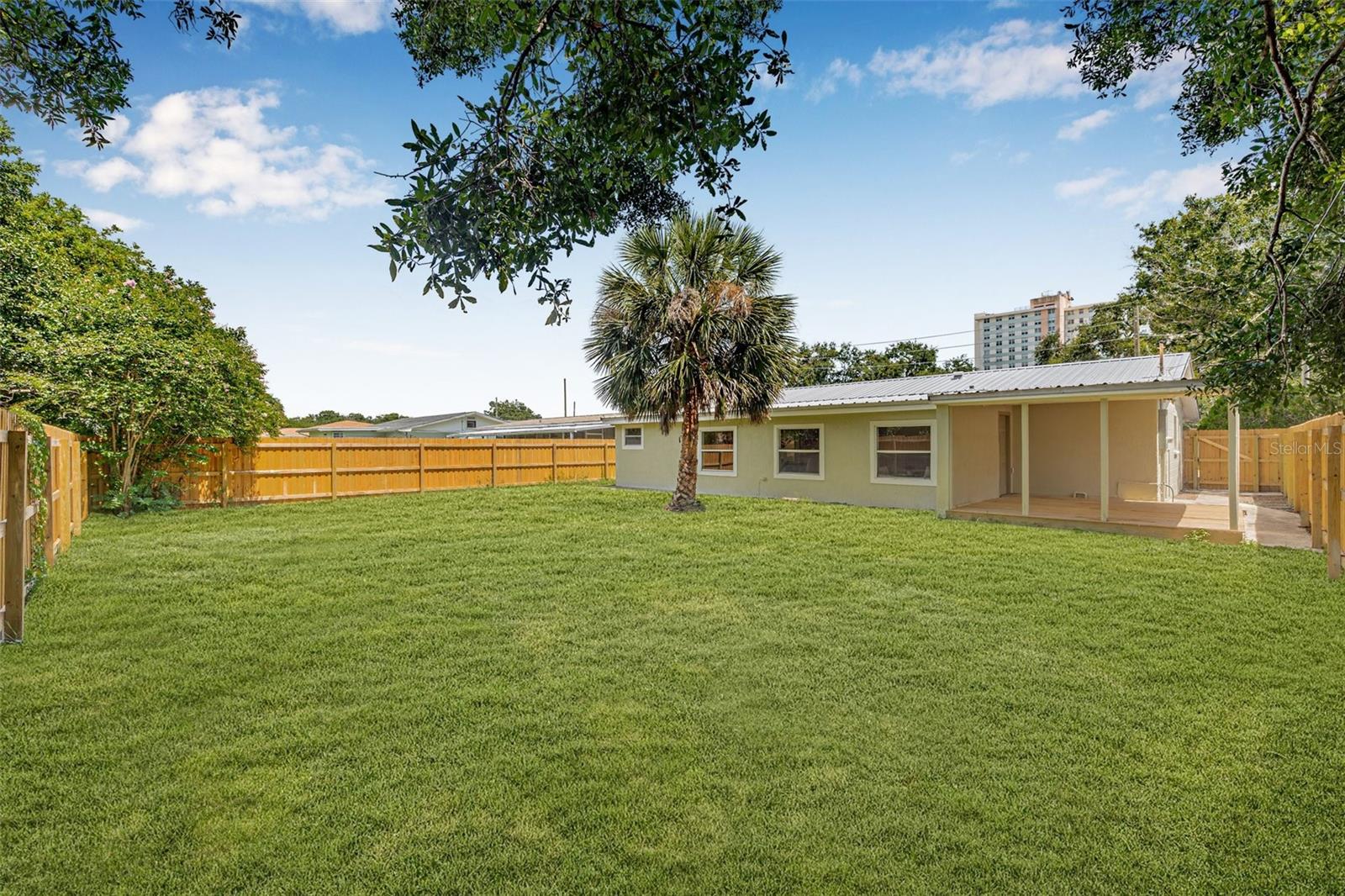 Image 31 of 32 For 5833 4th Avenue N