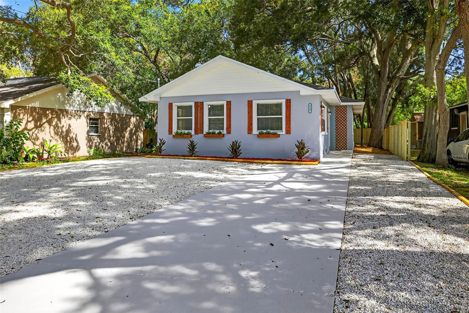Details for 722 16th Avenue Nw, LARGO, FL 33770