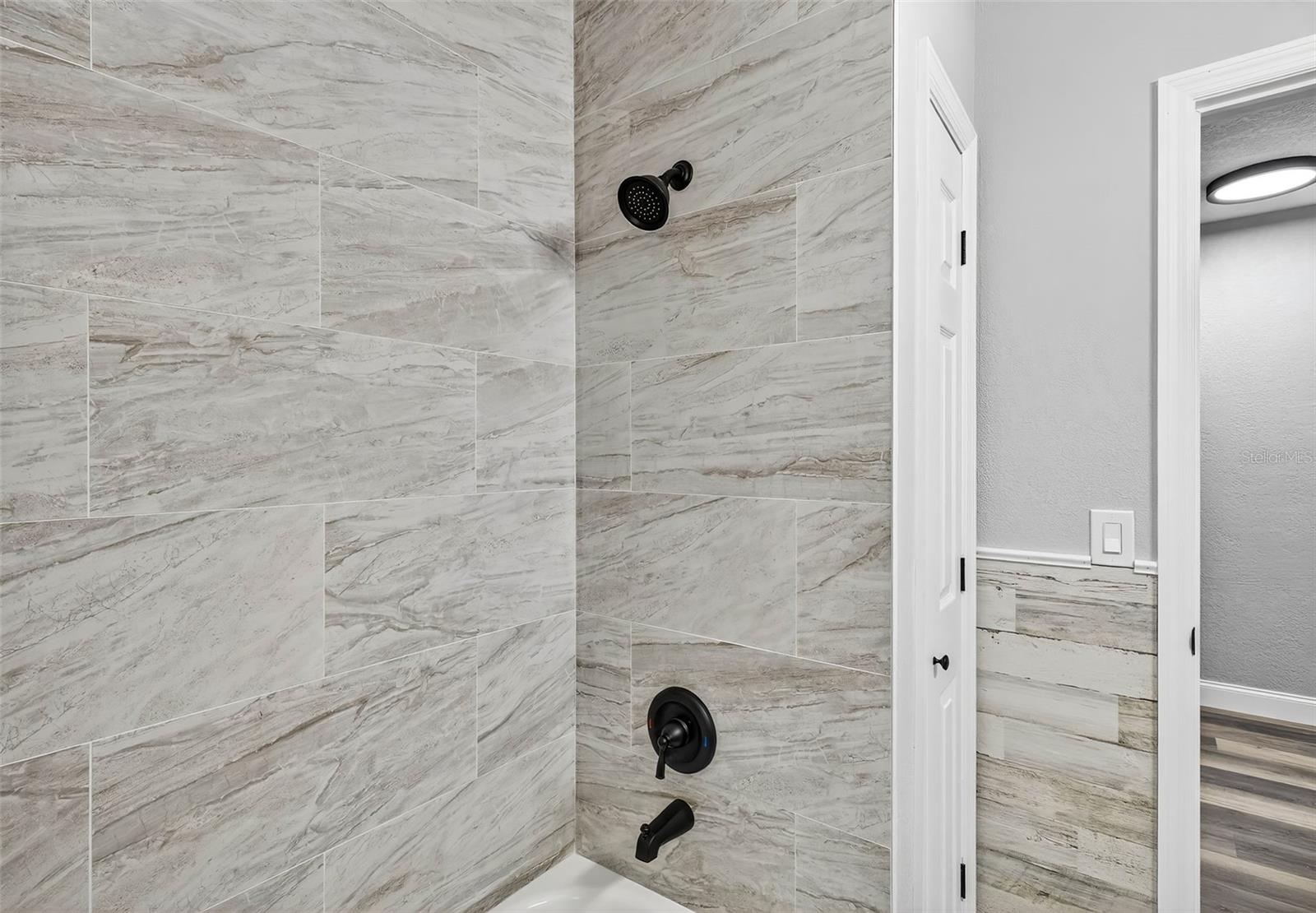 Image 16 of 29 For 722 16th Avenue Nw