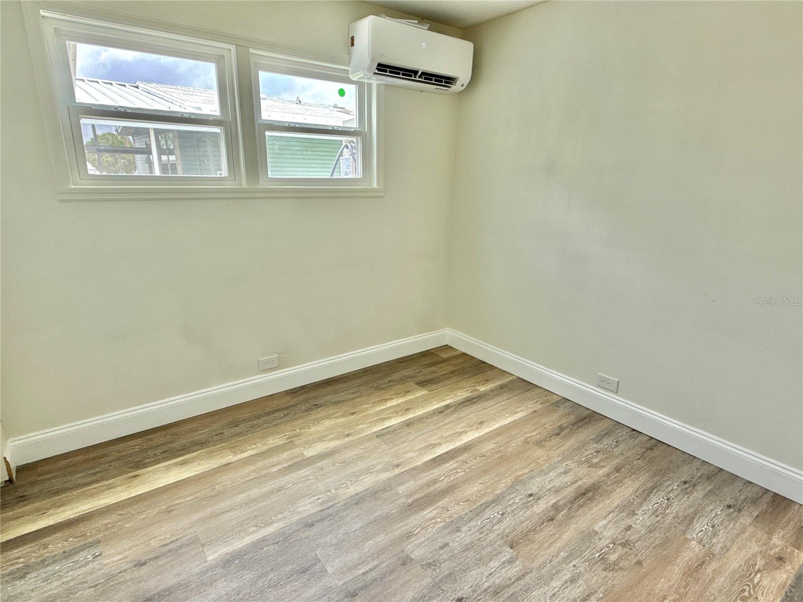 Listing photo id 12 for 7109 Mount Georgetown Drive Ne 575