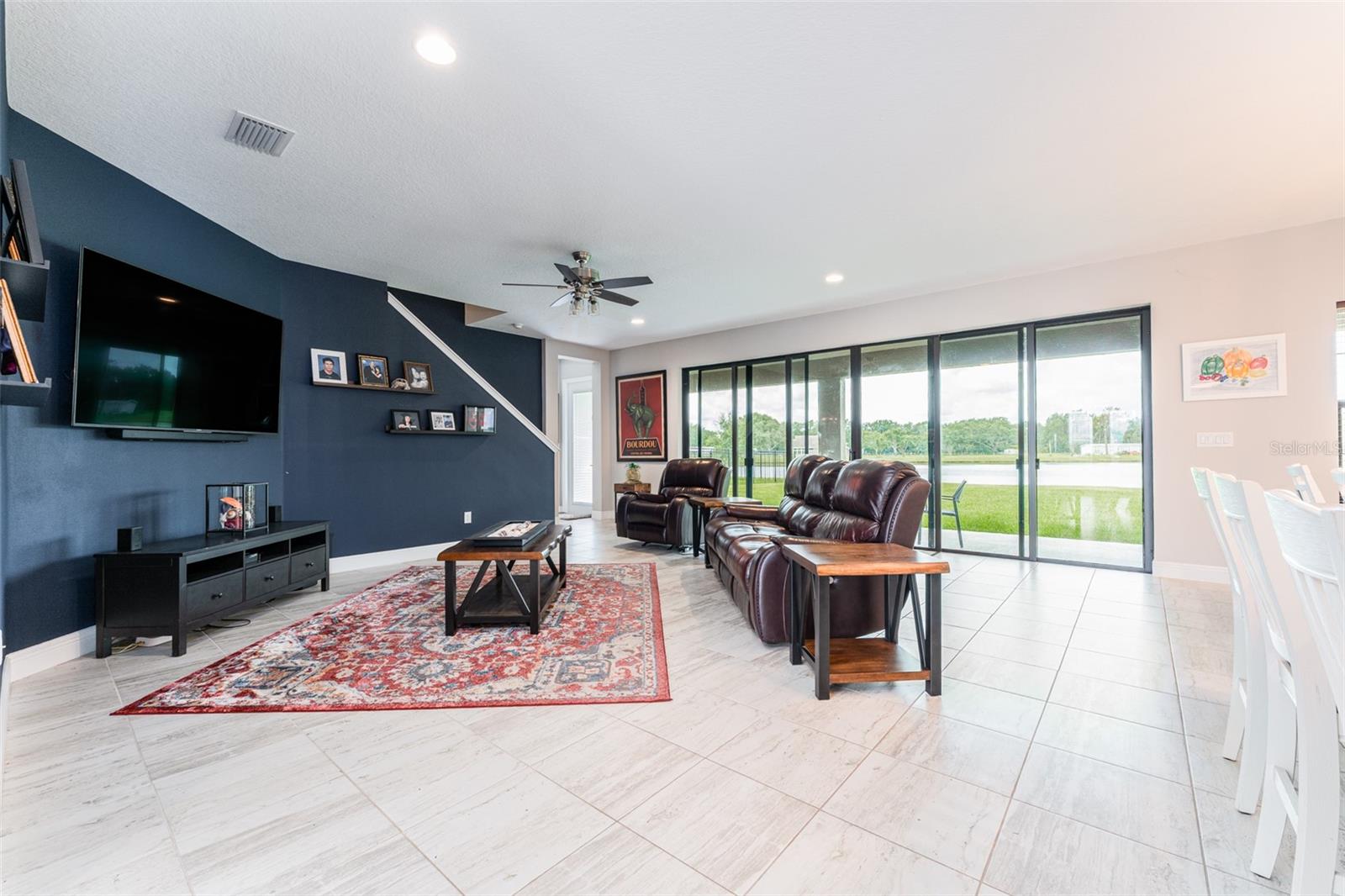 Image 18 of 60 For 14403 Woodland Spur Dr