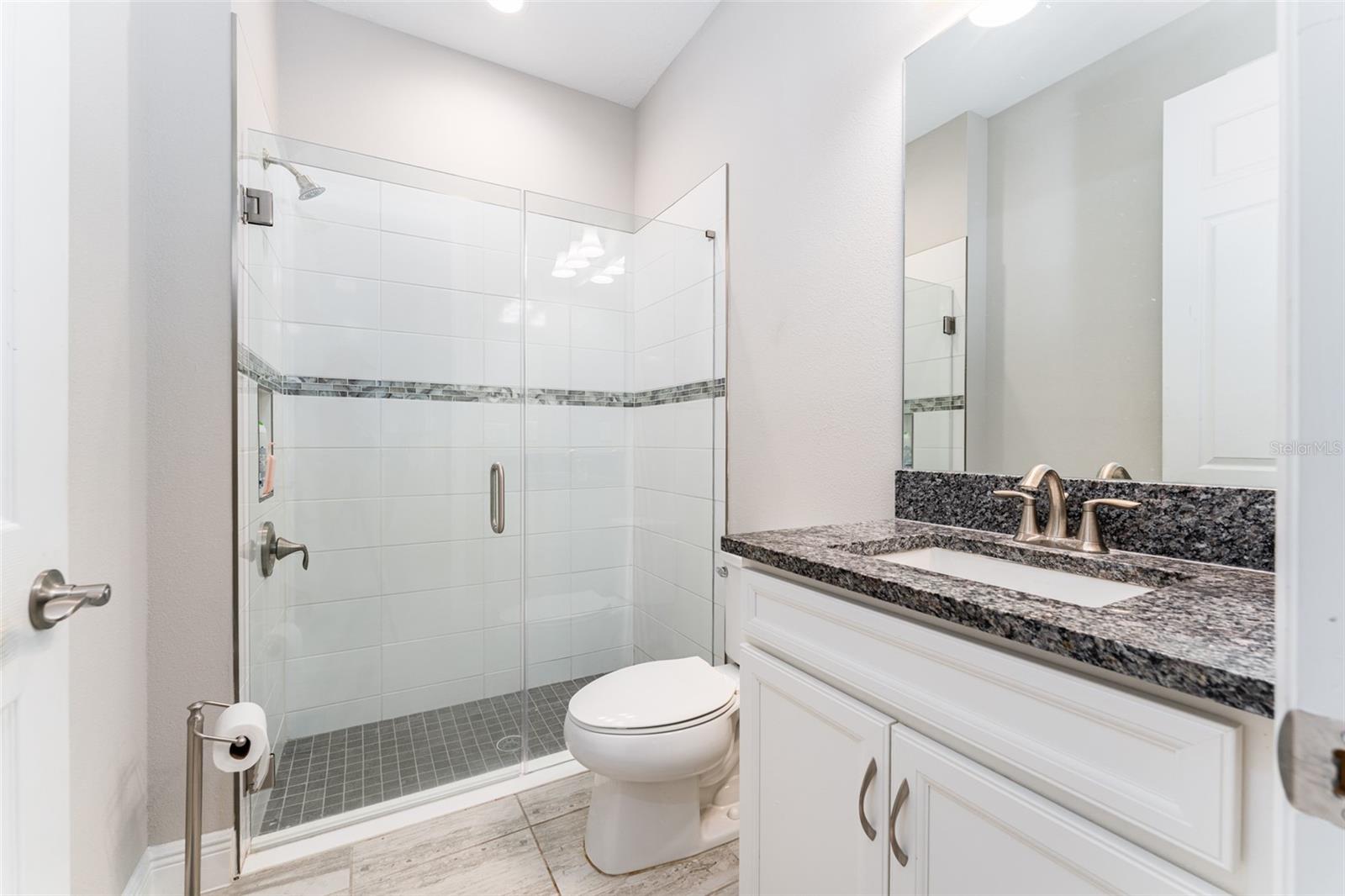 Image 23 of 60 For 14403 Woodland Spur Dr
