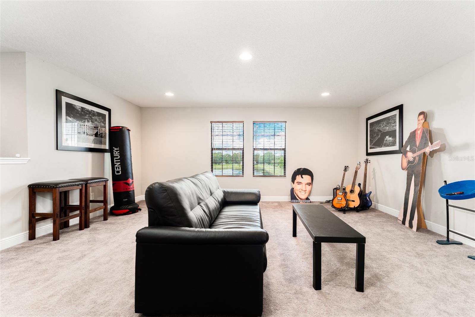 Image 27 of 60 For 14403 Woodland Spur Dr
