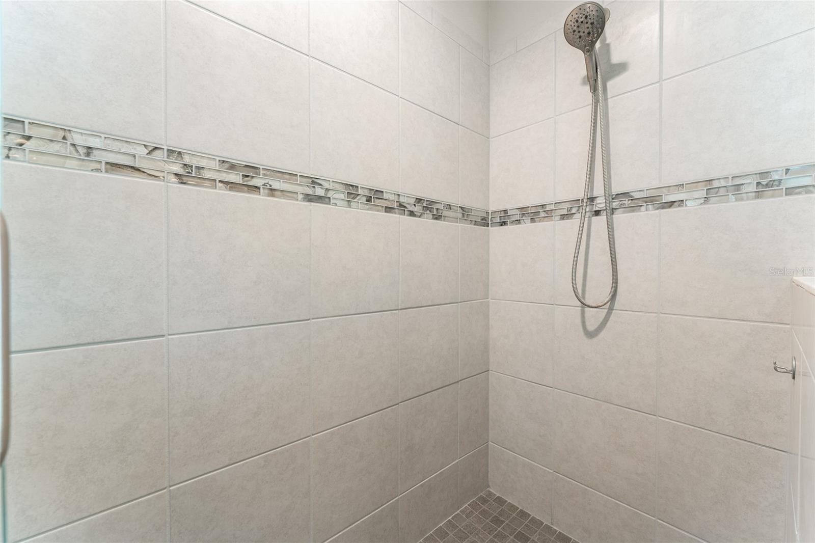 Image 32 of 60 For 14403 Woodland Spur Dr
