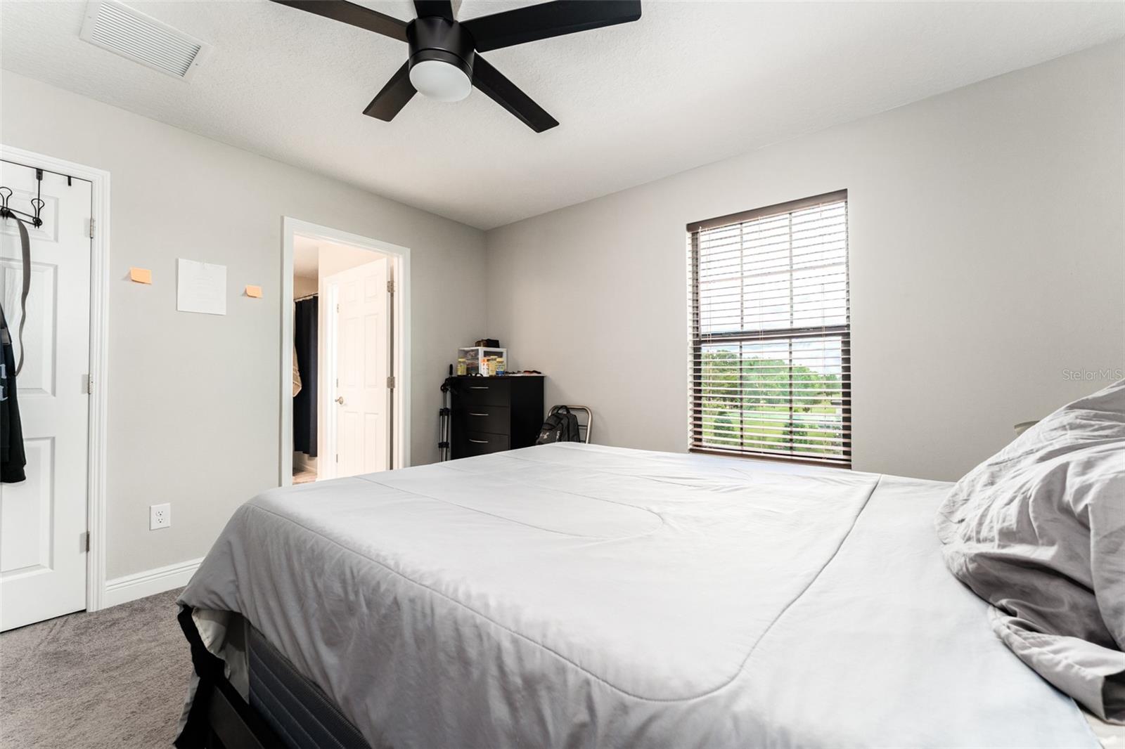 Image 34 of 60 For 14403 Woodland Spur Dr