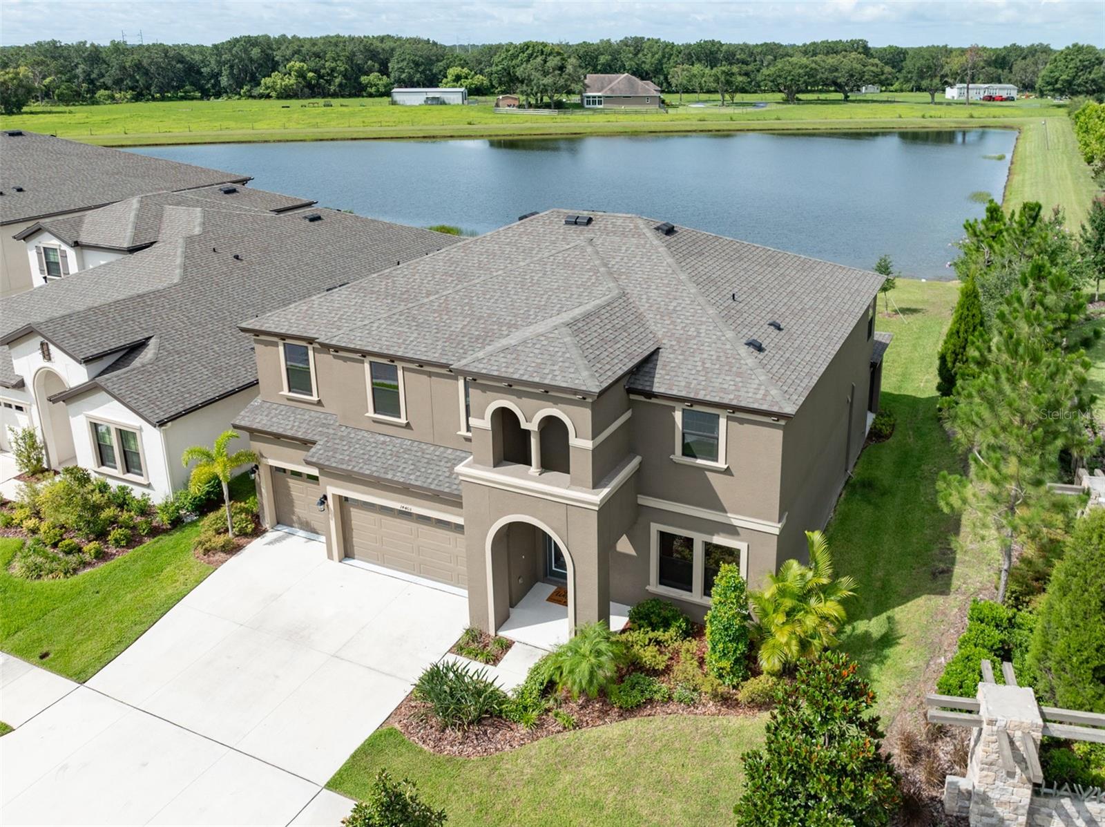 Image 4 of 60 For 14403 Woodland Spur Dr