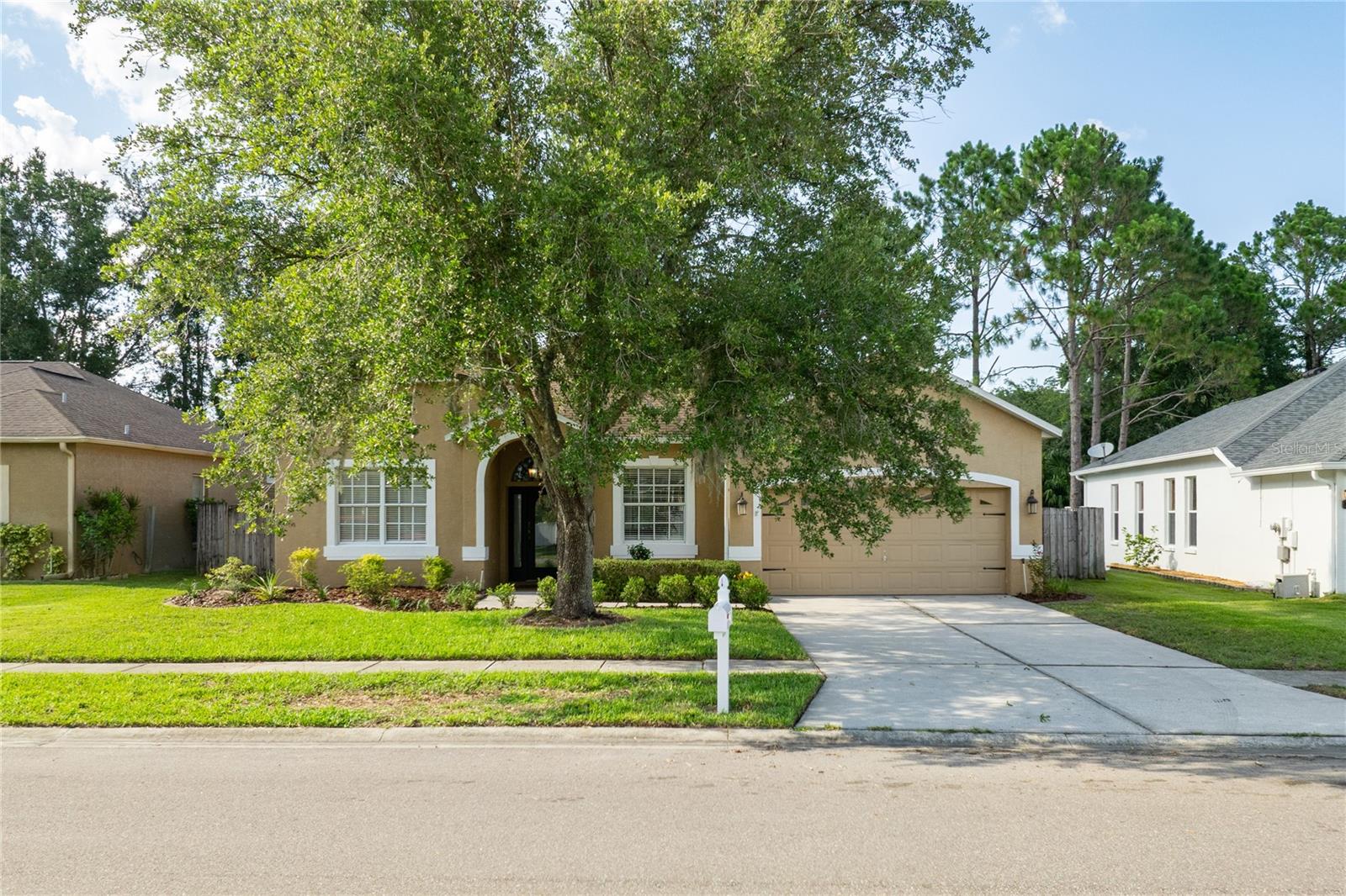 Image 11 of 48 For 3739 Grand Forks Drive