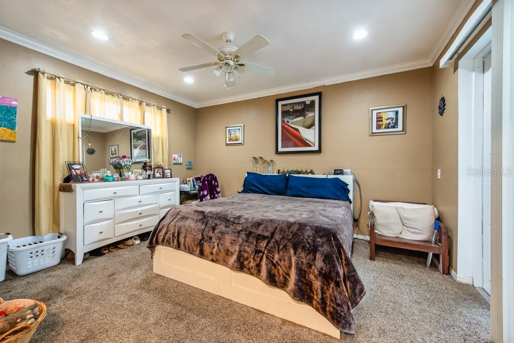 Listing photo id 10 for 3132 Muir Street