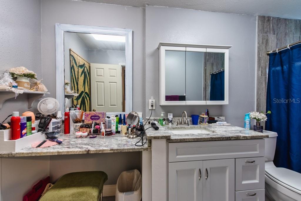 Listing photo id 15 for 3132 Muir Street
