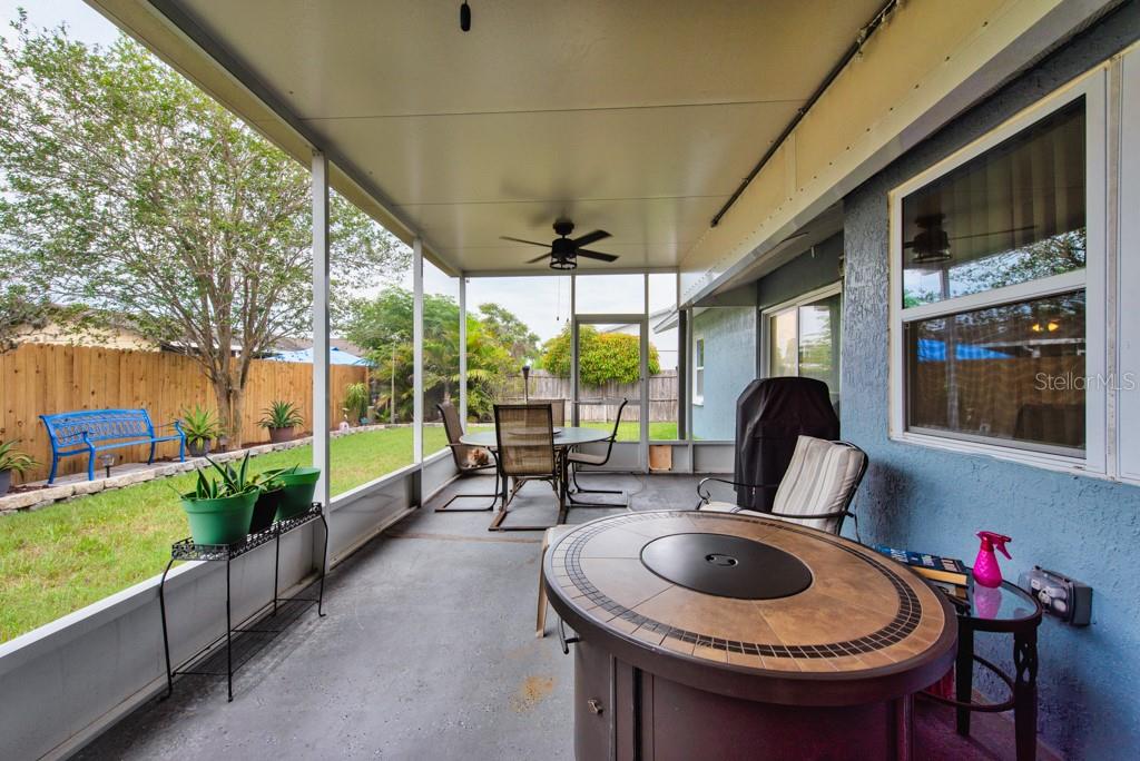 Listing photo id 21 for 3132 Muir Street