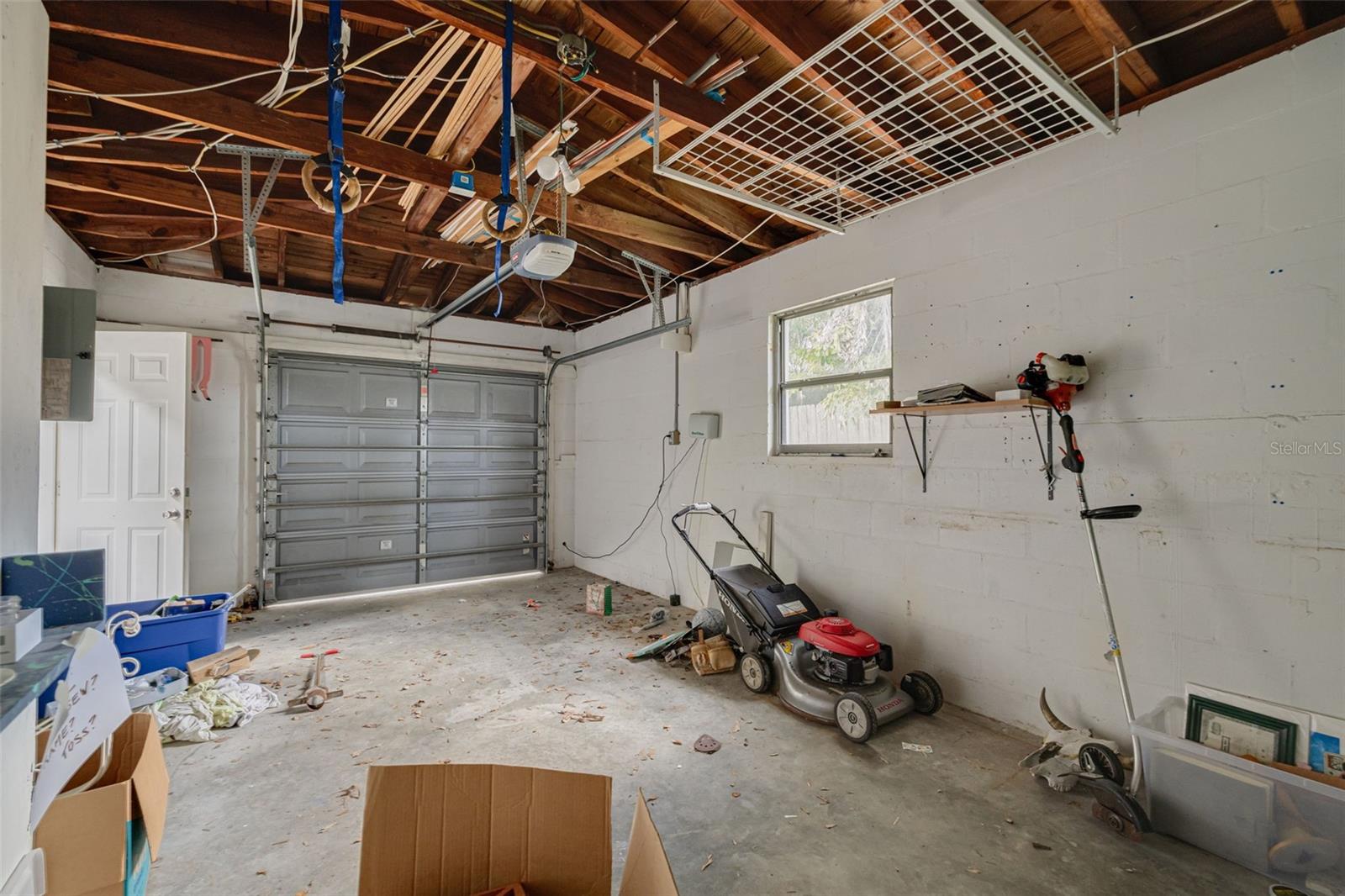Image 21 of 25 For 710 37th Avenue Ne