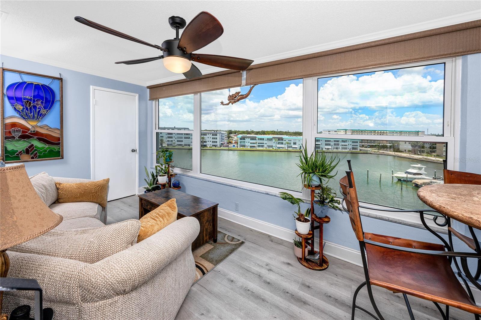 Image 21 of 63 For 5925 Shore Boulevard S 503