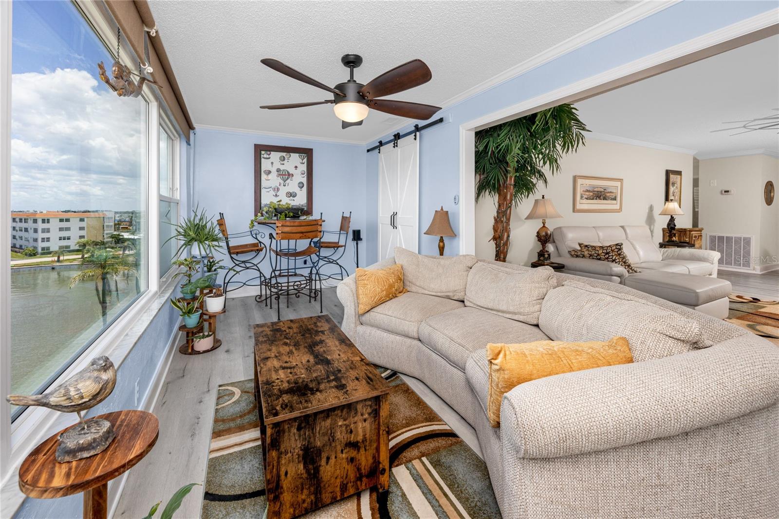 Image 25 of 63 For 5925 Shore Boulevard S 503
