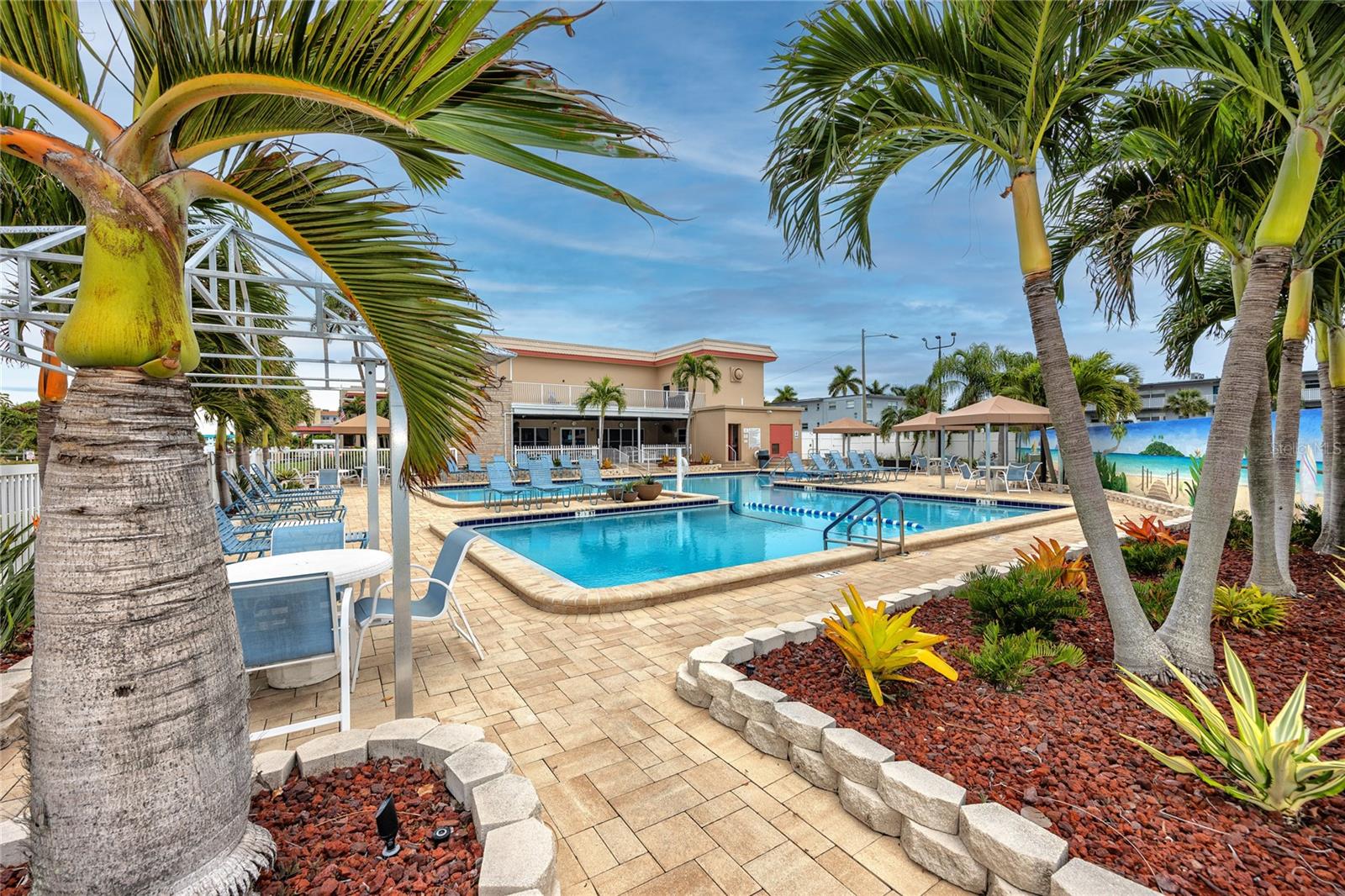 Image 47 of 63 For 5925 Shore Boulevard S 503