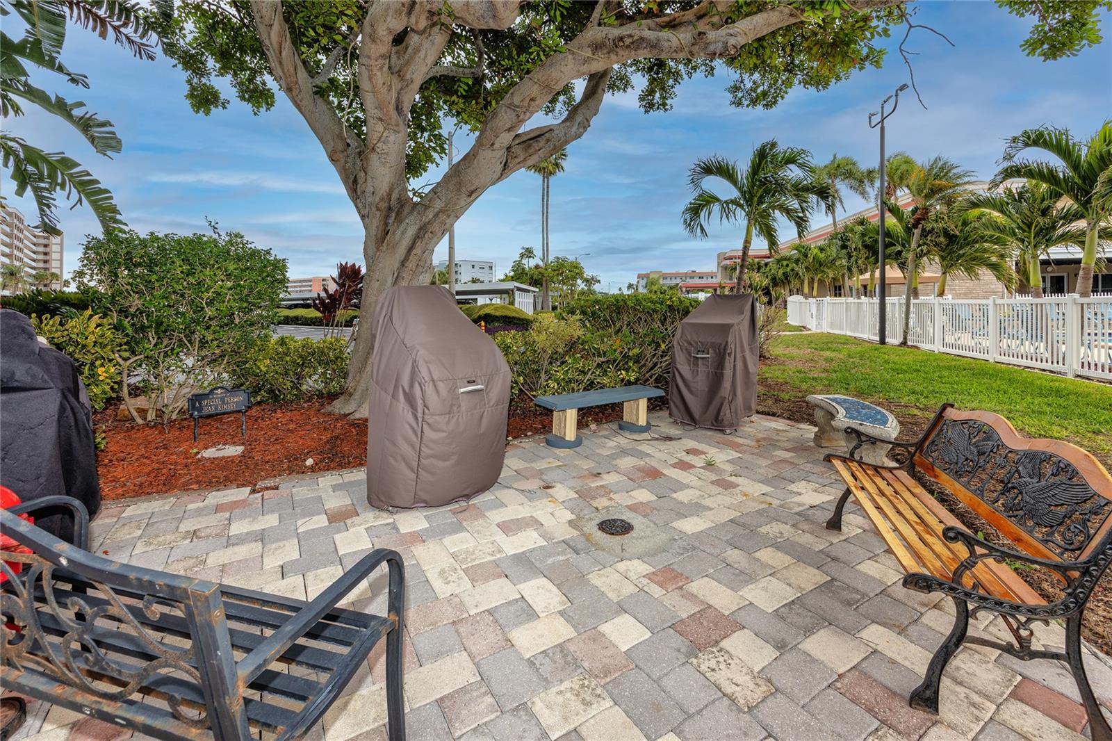 Image 50 of 63 For 5925 Shore Boulevard S 503