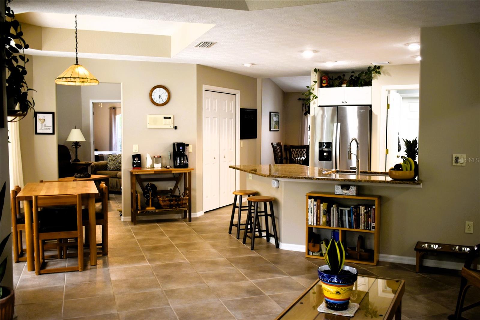 Listing photo id 12 for 9940 N Langdon Rd