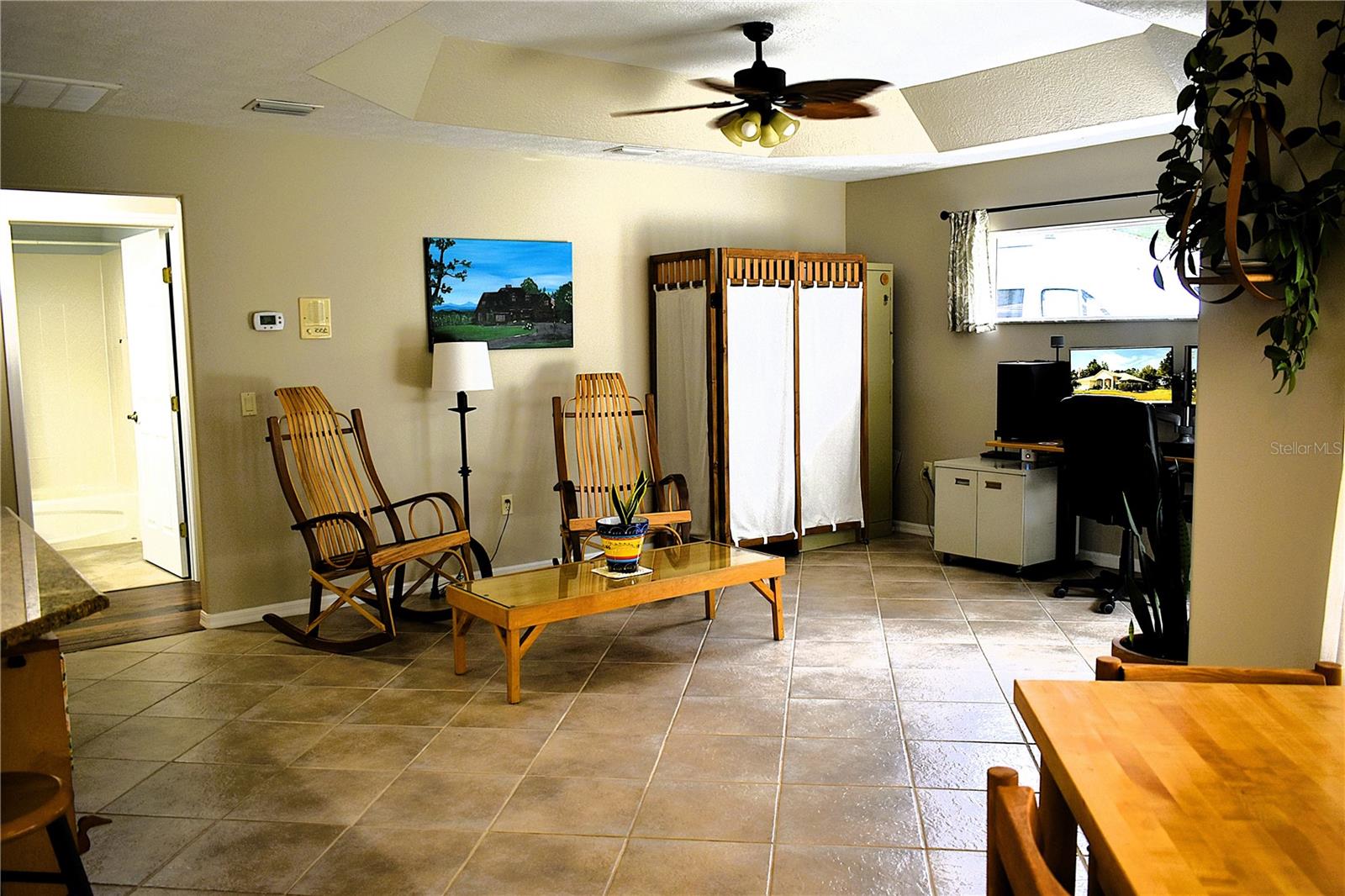 Listing photo id 17 for 9940 N Langdon Rd