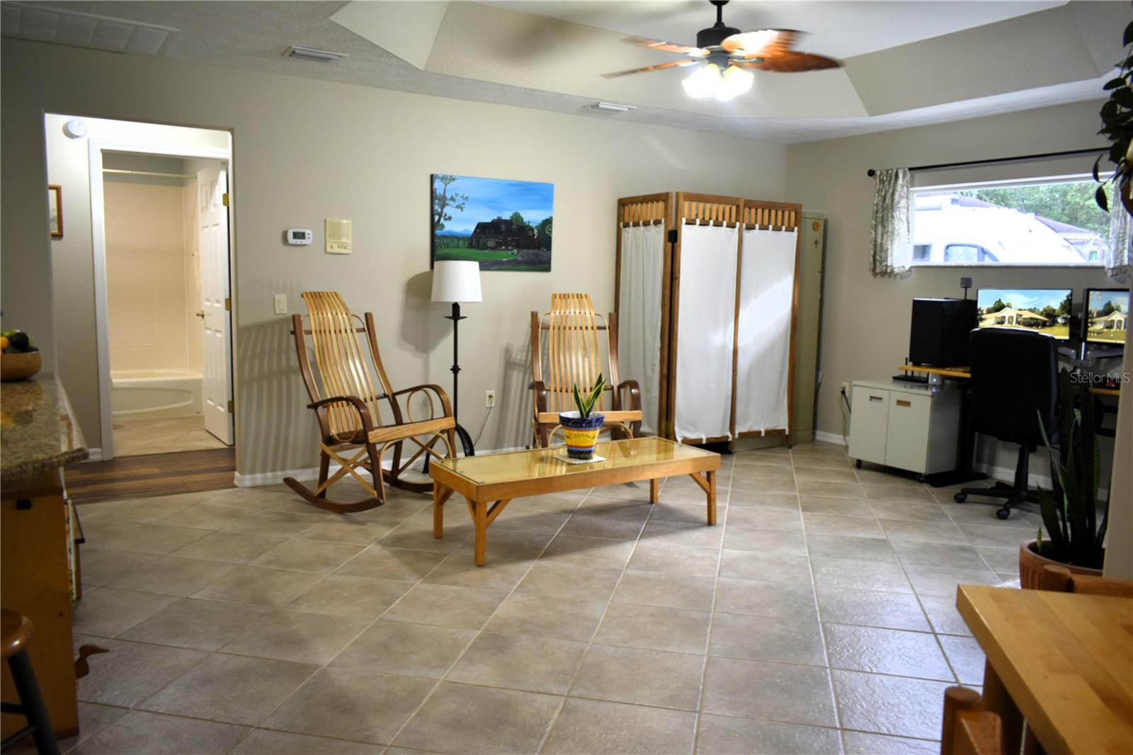 Listing photo id 18 for 9940 N Langdon Rd