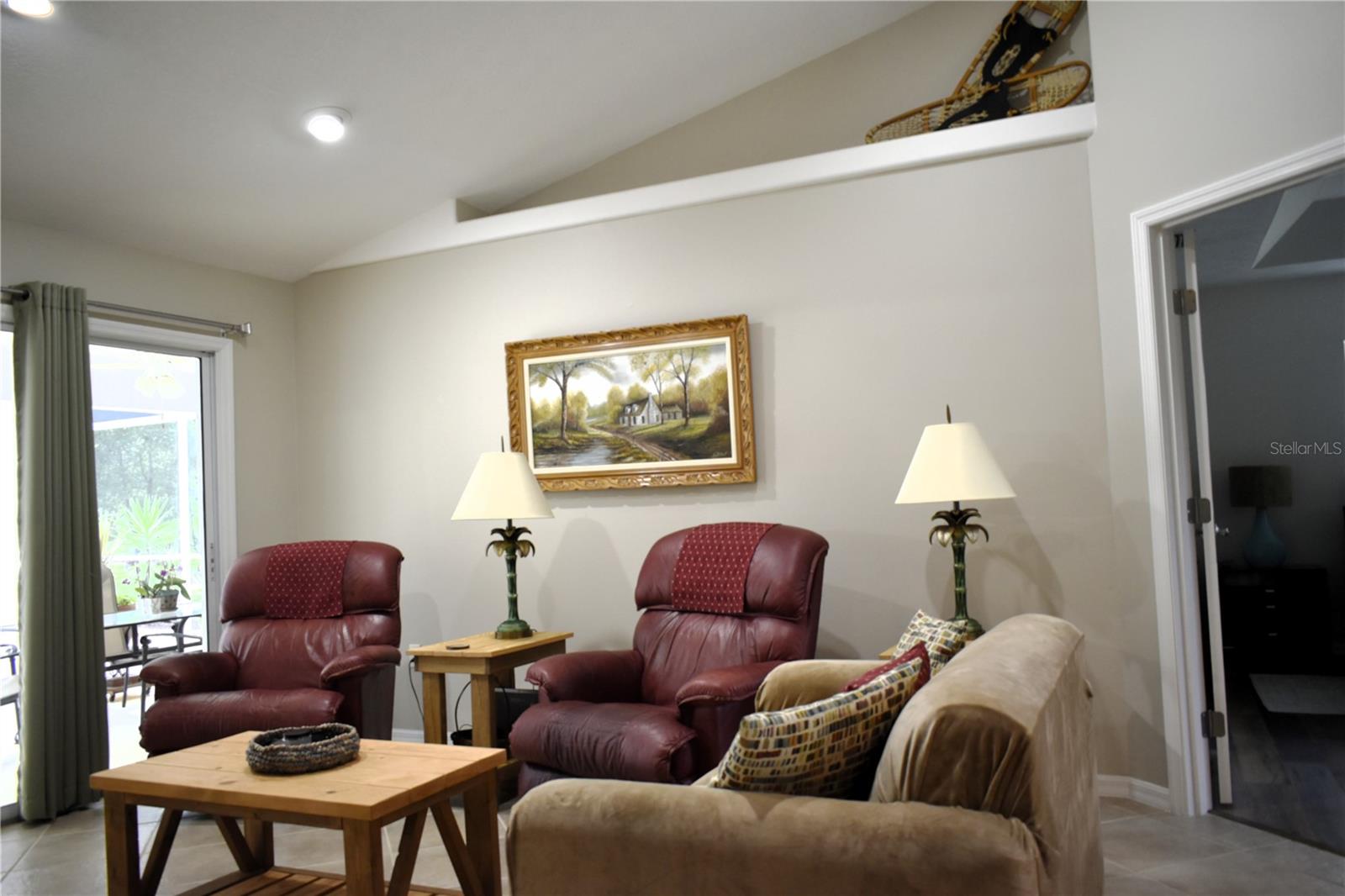 Listing photo id 21 for 9940 N Langdon Rd