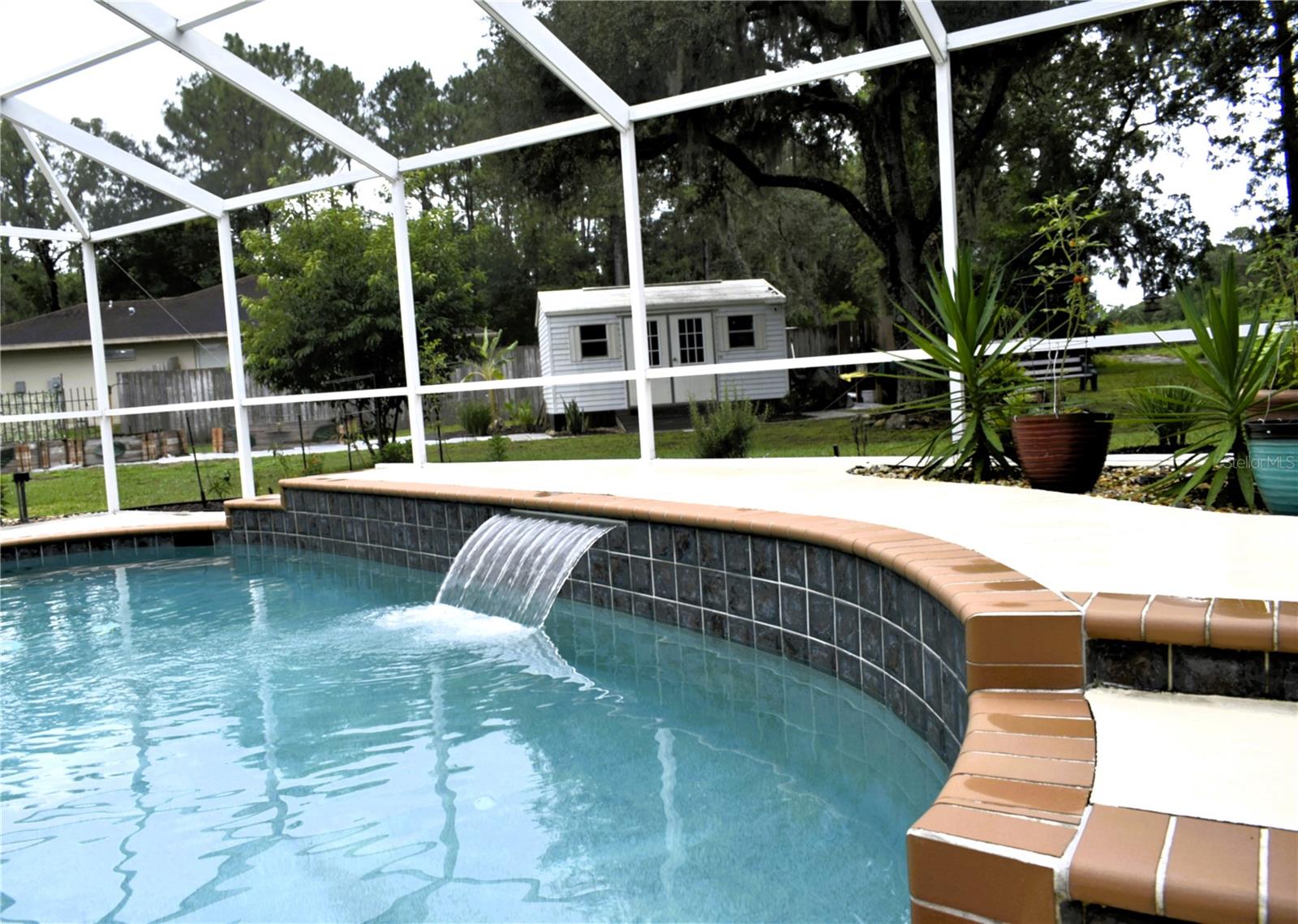 Listing photo id 43 for 9940 N Langdon Rd