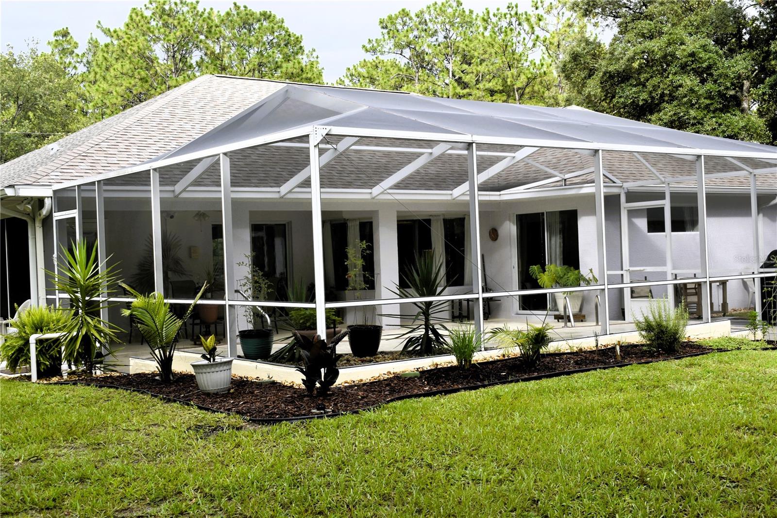 Listing photo id 47 for 9940 N Langdon Rd