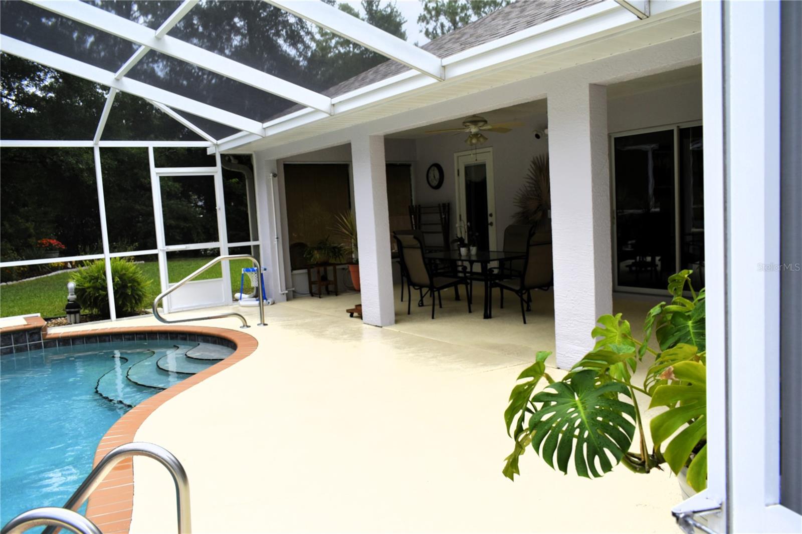 Listing photo id 52 for 9940 N Langdon Rd